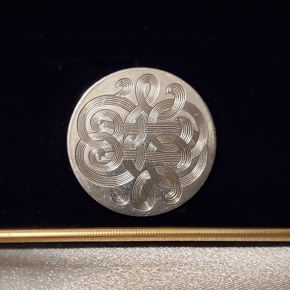 Vintage Scarf, Fur Clip Silver Tone, Vintage Jewelry - Picture 6 of 8